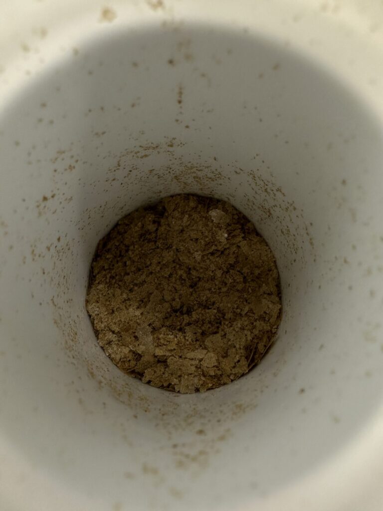 Fluval Bug Bites Tropical Formula Flakes Crushed